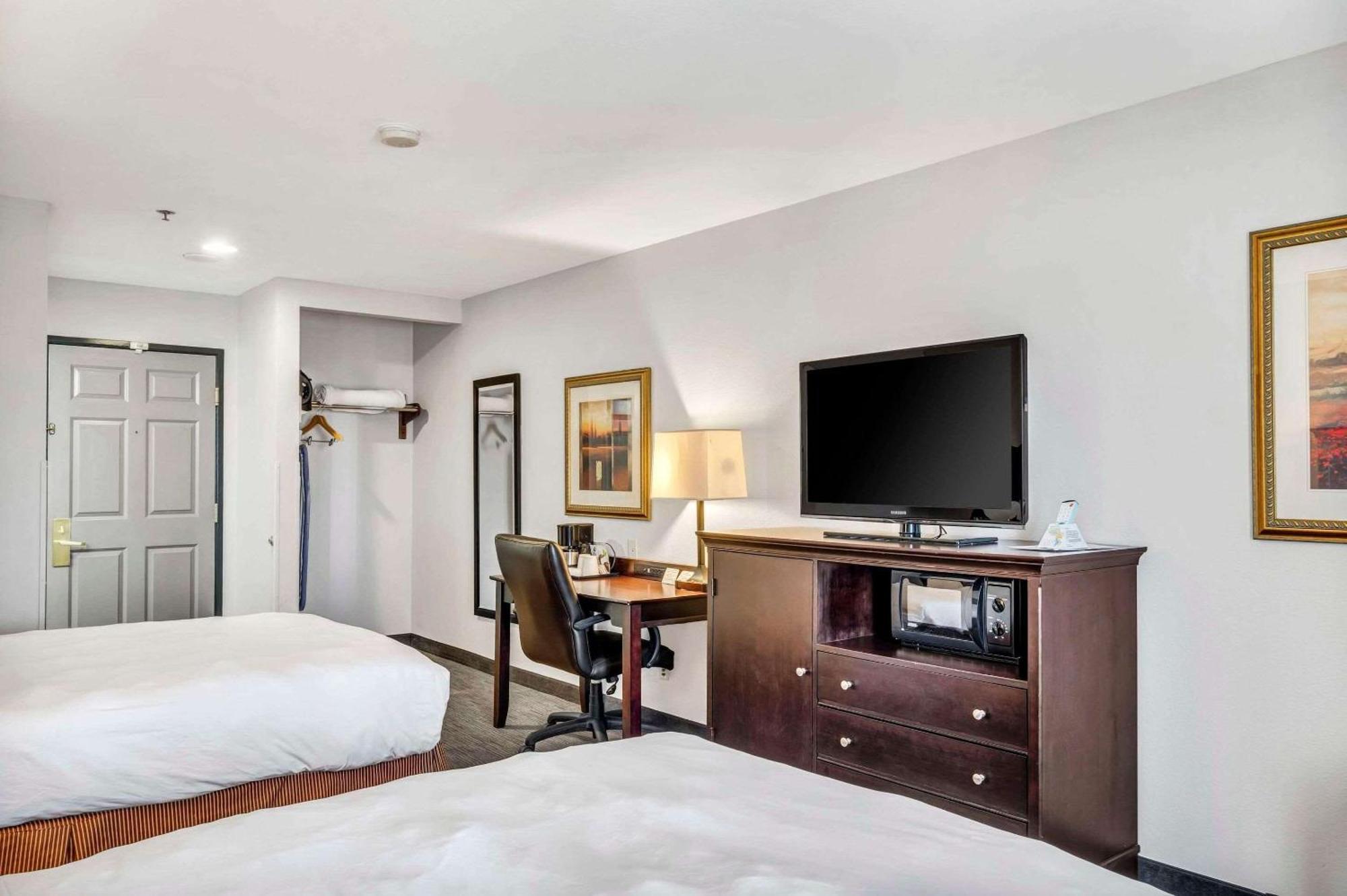Country Inn & Suites By Radisson, Oklahoma City At Northwest Expressway, Ok المظهر الخارجي الصورة